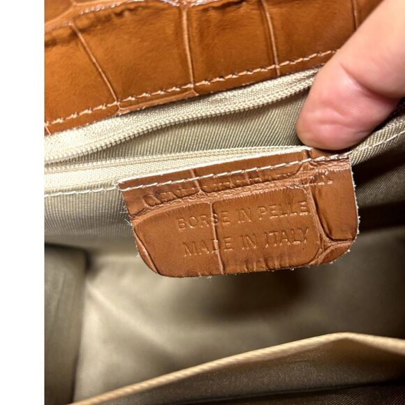 Sali Beige Italian Leather Crocodile Print Top Handle Crossbody Bag Womens - Picture 10 of 12